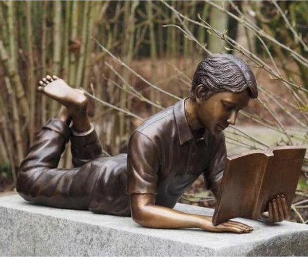 Le jeune facteur , sculpture en bronze | 2R Antiquites Le jeune facteur , sculpture en bronze | 2R Antiquites