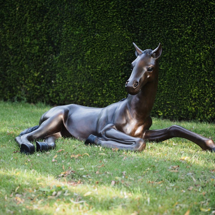 Bronzen beeld Liggend Paard 78x110x185cm