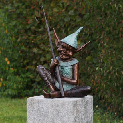 Bronzen beeld Pixie met haak 77x40x50cm 14kg