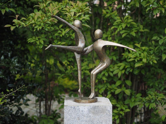 Bronzen beeld Abstract danspaar 57x55x37cm - Doika - Bronzen beeld - Doika - 5410807003619 - AN0361BR-HP