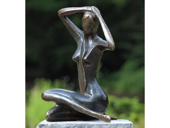 Bronzen beeld Grote zittende vrouw 39x29x24cm - Doika - Bronzen beeld - Doika - 5410807111895 - AN1189BR-BI-L