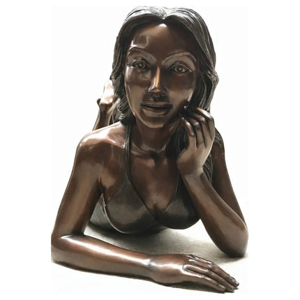 Bronzen Beeld Liggend Meisje In Badpak 90x35x50 cm - Doika - Bronzen beeld - Thermobrass - 5410807015575 - B1557