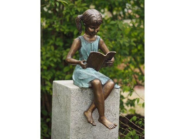 Bronzen beeld Meisje met boek 64x30x29cm - Doika - Bronzen beeld - Doika - 5410807015711 - AN1571BRW-V