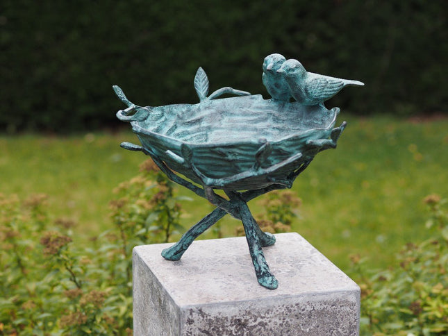 Bronzen beeld Vogelbad 29x31x37cm - Doika - Bronzen beeld - Doika - 5410807918159 - GA1815BR-V